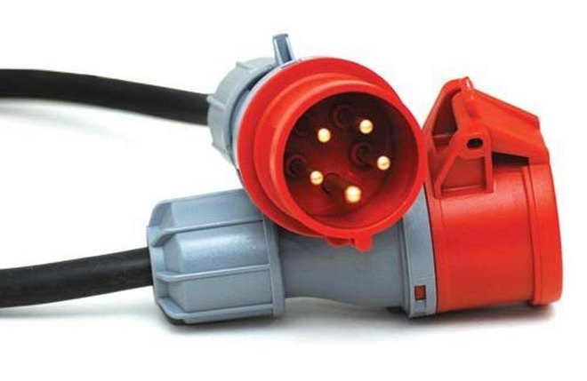 Plug Sockets & Connectors